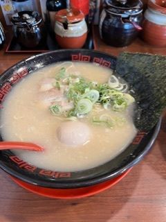 「豚骨ラーメン」@有頂天 中川店の写真