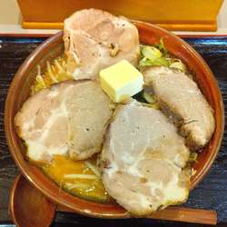 バターチャーシューラーメン 1180円