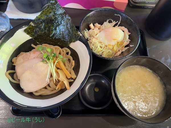「鶏ポタつけ麺(1000円)塩冷盛り、温玉チャーシュー丼(400円」@鶏ポタラーメン 鶏鬼の写真