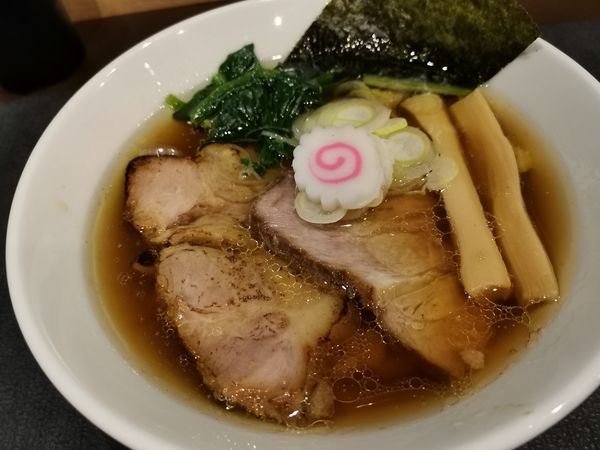 「醤油ら～麺」@手打ち 蓮の写真