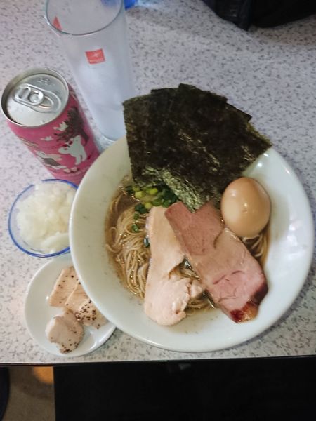 「ビール Ⅰ ＋味玉煮干ラーメン＋のり＋タマネギ」@破壊的イノベーションの写真