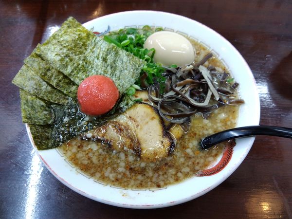 「全部乗せとんこつらぁめん大盛り＋替え玉2玉」@南木商店の写真