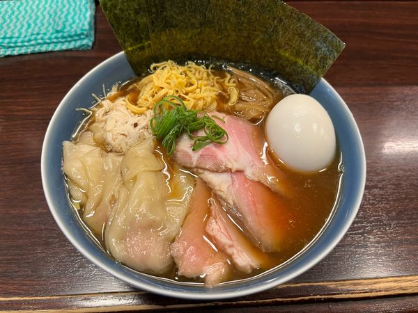 「特製醤油ラーメン」@麺屋 ルリカケスの写真