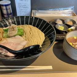 帆立の昆布水つけ麺 黒