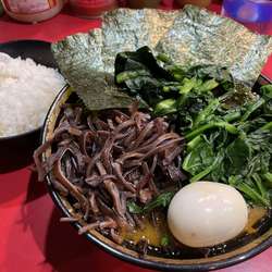 ラーメン ¥750 ライス ¥130 ほうれん草 ¥100