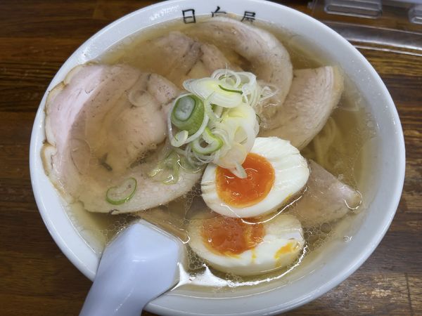 「チャーシュー麺1080円煮たまご120円」@青竹手打ちラーメン 日向屋の写真