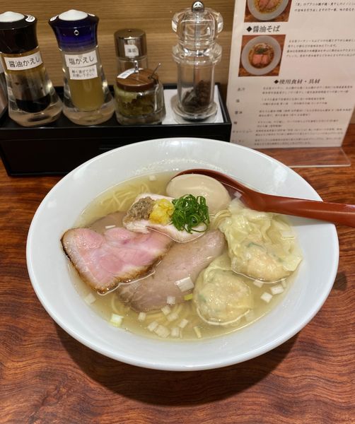 「特製塩そば ¥1200」@三馬路 東京店の写真