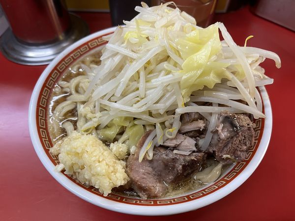 「小ラーメン豚入り　ニンニク」@ラーメン二郎 目黒店の写真