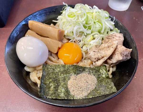 「みそまぜそば+味玉」@らーめん にい村の写真