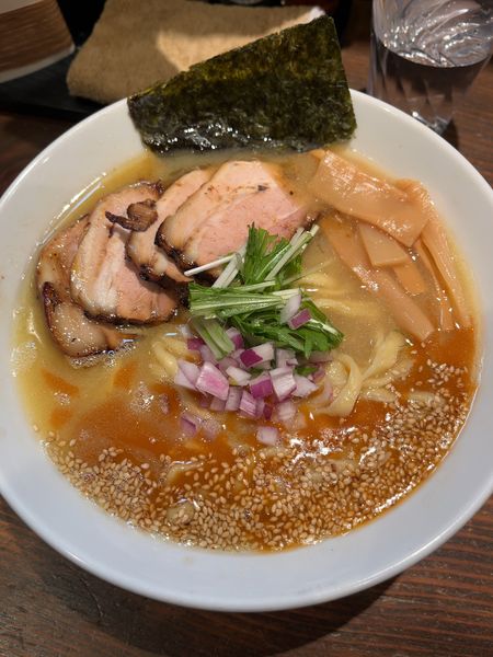 「鶏白醤油チャーシュー(赤)」@麺屋たつみ 喜心 秩父店の写真