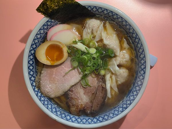 「流星麺(しょうゆ)+ワンタン」@流星軒の写真