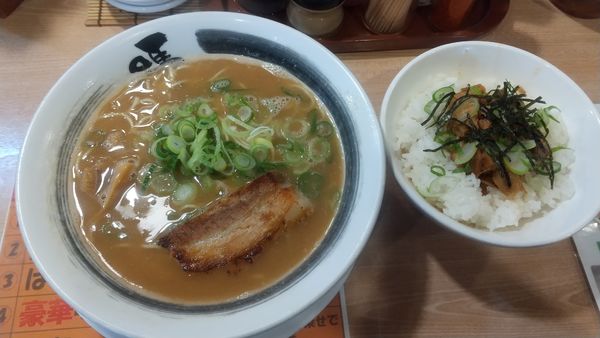 「ばり馬759円、豚めしセット275円」@ばり馬 杉崎店の写真