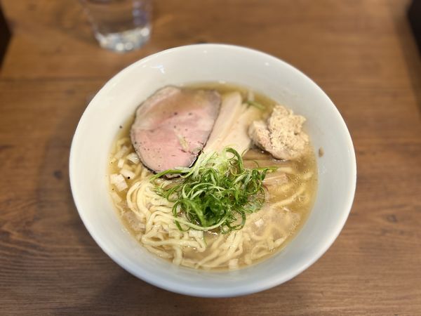 「ラーメン(手揉み麺) 1000円」@ハレとケの写真