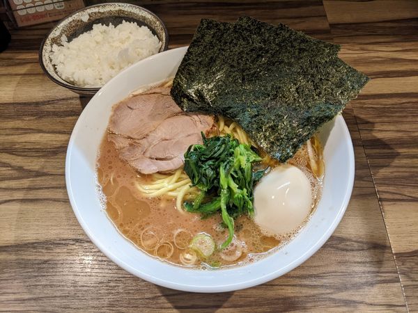 「味玉中盛　950円」@横浜家系らーめん 五丁目ハウスの写真