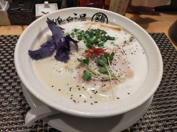 「鳥白湯ラーメン」@泉鶏白湯鶏神の写真