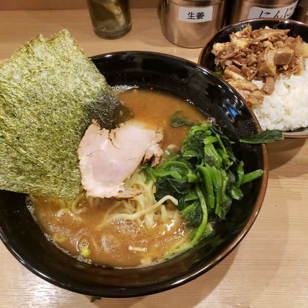 「ラーメン並」@横浜家系ラーメン 武虎家 尾山台店の写真
