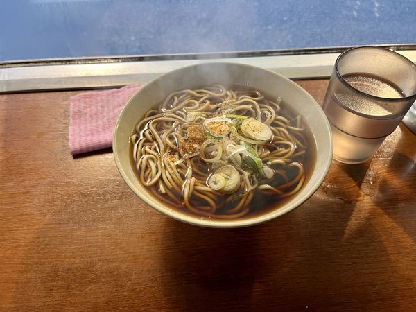 「かけそば350円」@そば千 東神田店の写真