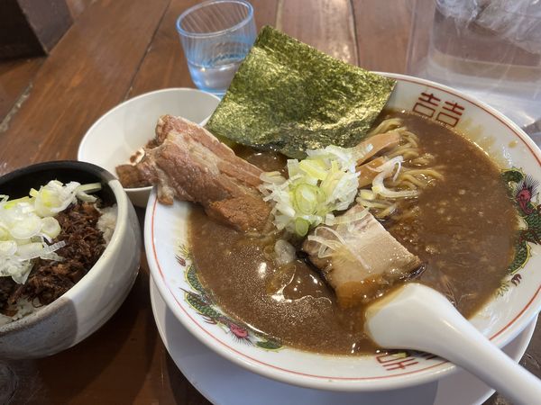 「とろみ角煮ラーメン　ネギ豚飯」@東京豚骨拉麺 汁力の写真