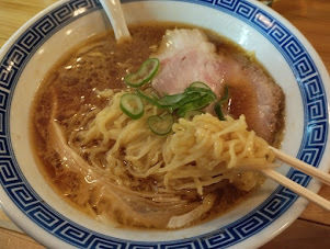 「中華そば(680)」@大衆酒場 BEETLE 仙台店の写真