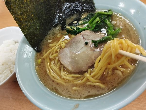 「ラーメン(かため)(650)」@極楽汁麺 らすたの写真