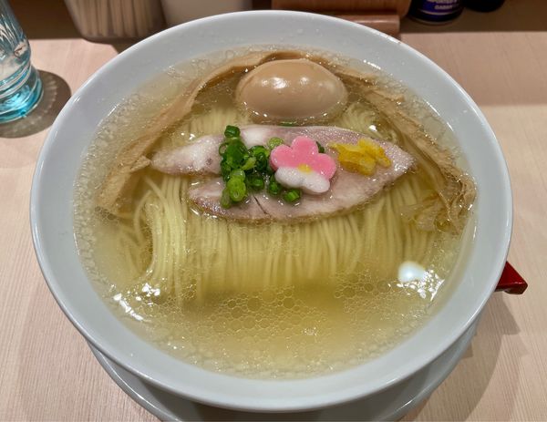 「味玉鯛塩らぁ麺」@鯛塩そば 灯花 トナリエ宇都宮店の写真