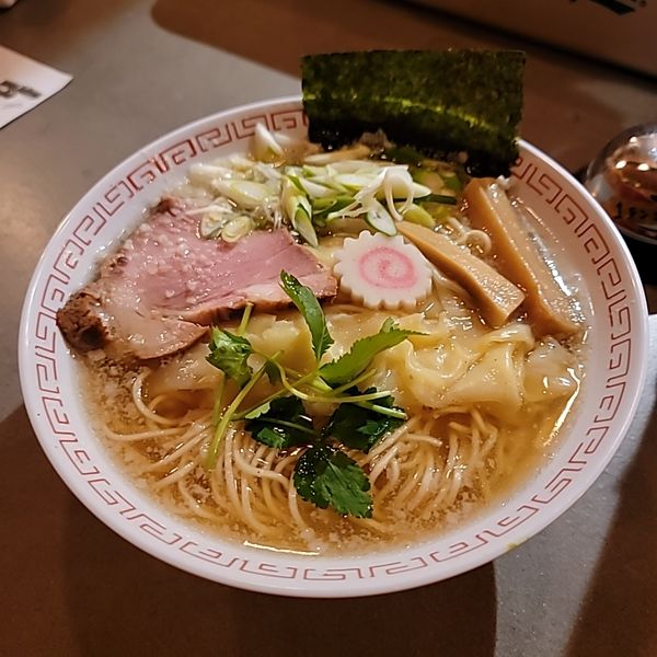 「はるかイスカンダルらーめん」@GURU GURU SIROHEBI NOODLEの写真