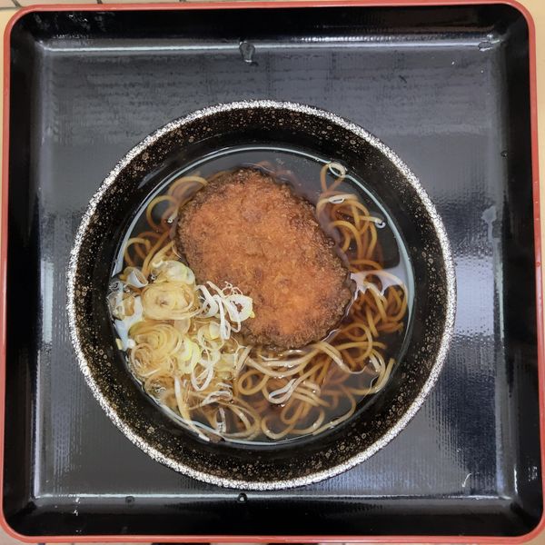 「コロッケそば￥380」@梅もと ヤエチカ店の写真