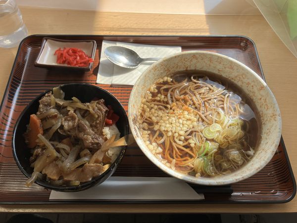 「たぬきそば(牛すじカレーセット)」@谷田部東PA(下り)フードコートの写真