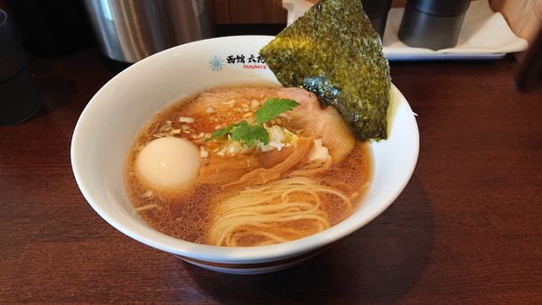 「醤油ラーメン 味玉・・・900円」@六花 -Rokka-の写真