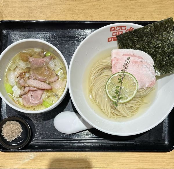「YOKOKURA STOREHOUSE 特製昆布水のつけ麺塩」@#新宿地下ラーメンの写真