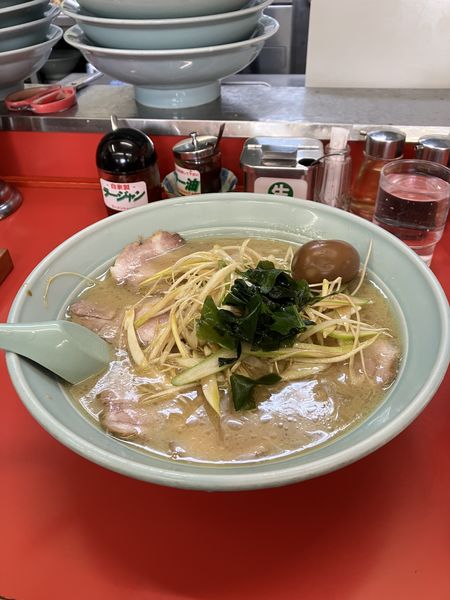 「ネギチャーシュー大盛り　煮たまご　ライス」@ラーメンショップ 大日店の写真