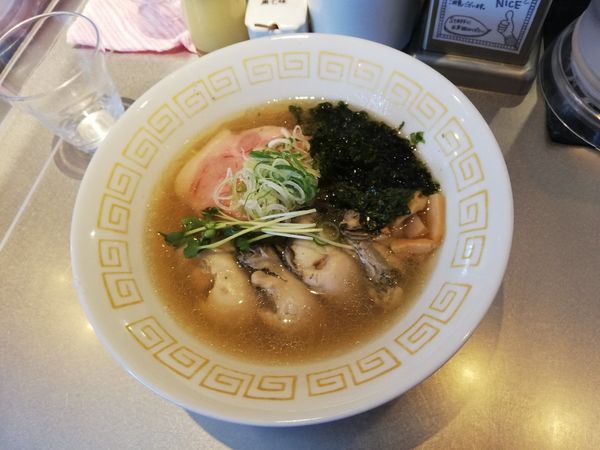 「限定　大粒牡蠣の貝だし潮そば」@麺や くろえもんの写真