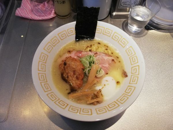 「鶏白湯らぁ麺」@麺や くろえもんの写真