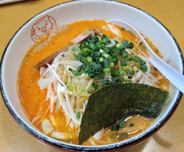 「赤博多千切ネギラーメン」@博多ラーメン 長浜や 大森店の写真