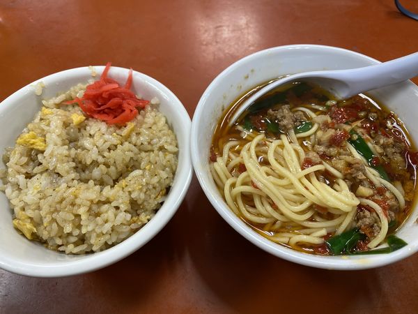「ミニ台湾ラーメン+ミニチャーハン 460+400」@矢場味仙の写真