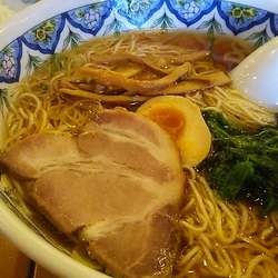 醤油ラーメン 870円＋ライス小 100円