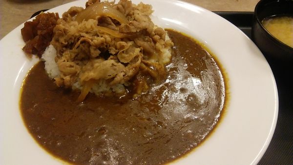 「ビーフカレギュウ 並盛 880円」@松屋 春日店の写真