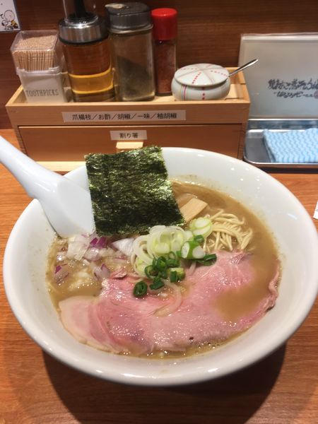 「焼きあご煮干しらぁめん　半ライス」@焼きあご煮干しらぁめん はなかぜの写真