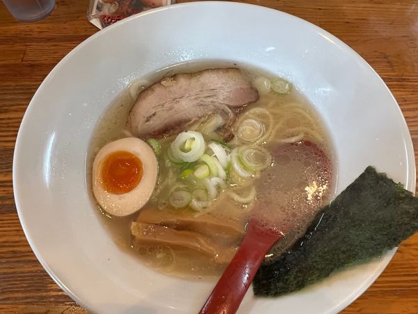 「塩らーめん」@らーめん じゃげな 南箕輪店の写真