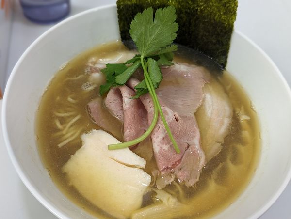 「伊吹いりこの中華そば」@中華そば 深緑の写真