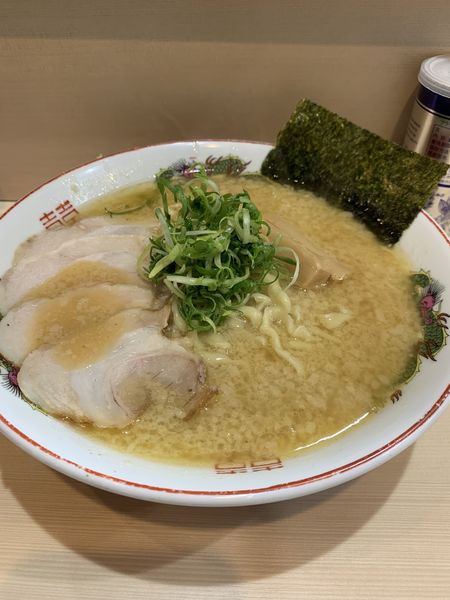 「特製白みそ背脂らぁめん」@手揉み中華そば 中村の写真