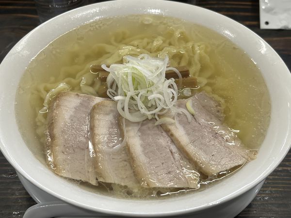 「会津山塩らぁ麺（大）極太手打麺」@うえんで 山鹿店の写真