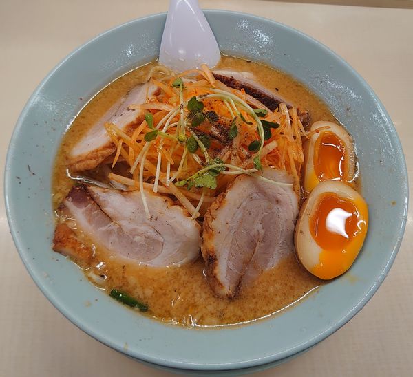 「ねぎみそチャーシュー+煮たまご(麺少なめ、1500円)」@くるまやラーメン 東松山店の写真