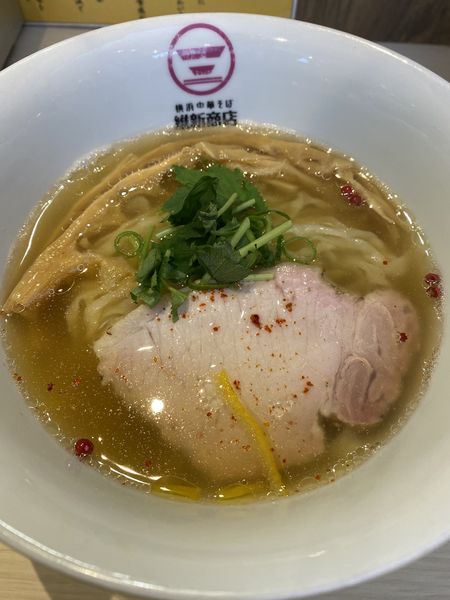 「柚子塩そば」@横浜中華そば 維新商店 みなとみらい店の写真