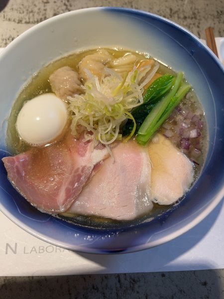 「白醤油中華そば 極」@ZEN LABORATORYの写真