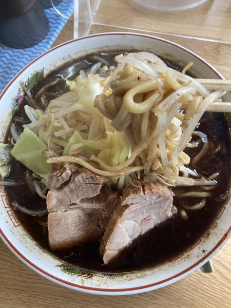 「黒ラーメンニンニク有り味濃」@肉汁らーめん 公 kimiの写真