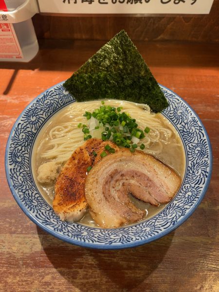 「煮干冷やしらぁ麺（1000円）」@麺や 而今 大東本店の写真