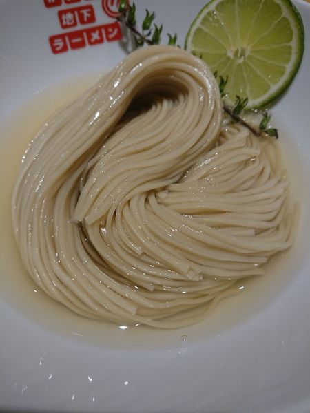 「【YOKOKURA STOREHOUSE】昆布水のつけめん 塩」@#新宿地下ラーメンの写真