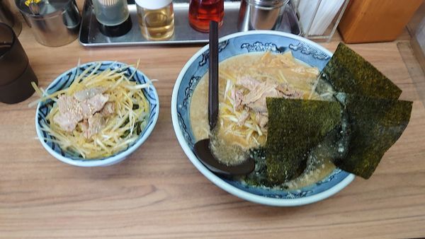 「ネギラーメン　追加　ネギ丼」@らーめん正直もんの写真