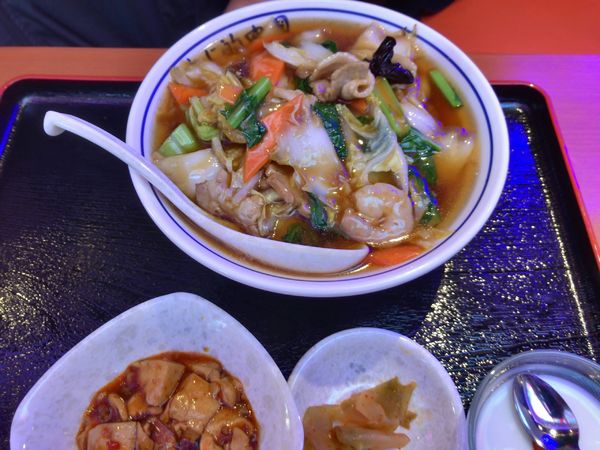 「当店自慢のおすすめランチ（五目ラーメン➕半チャーハン）」@中国料理 清福の写真